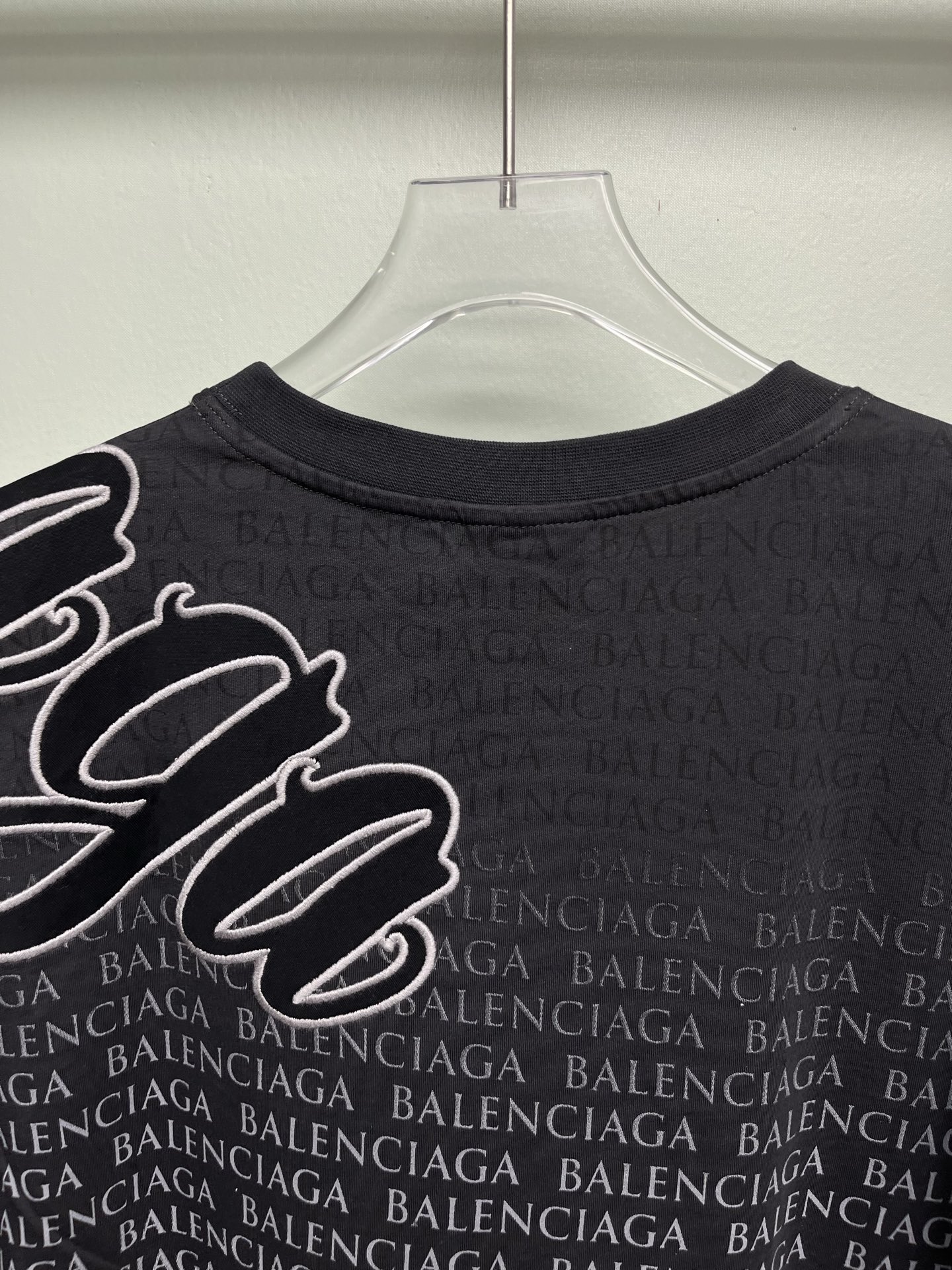 Women's short sleeves